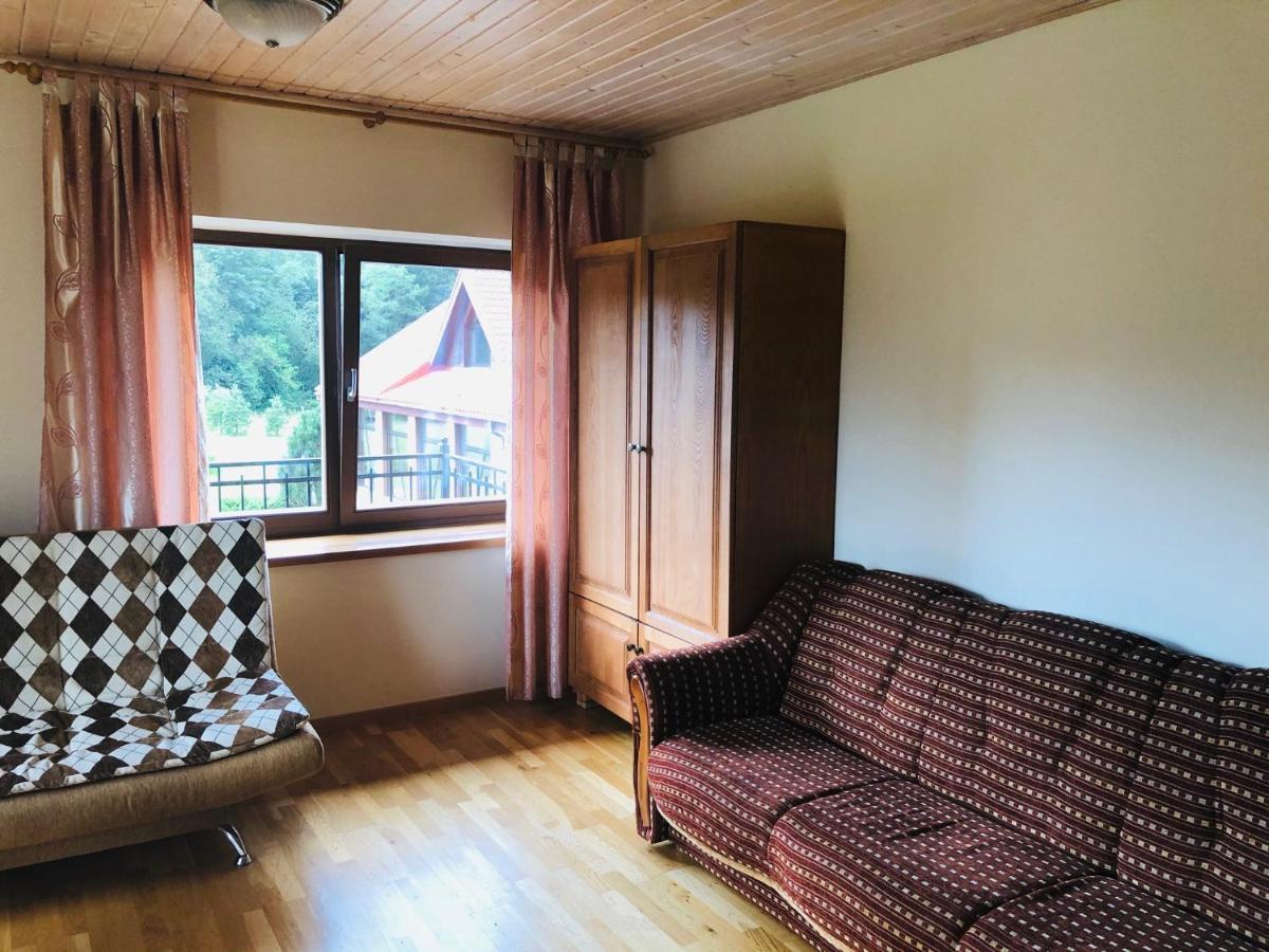 Jurvinge Hotel Zadvainai Ngoại thất bức ảnh