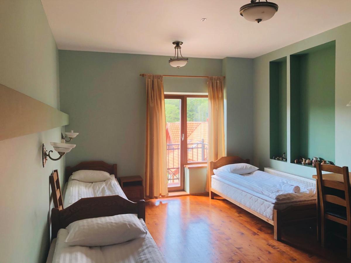 Jurvinge Hotel Zadvainai Ngoại thất bức ảnh